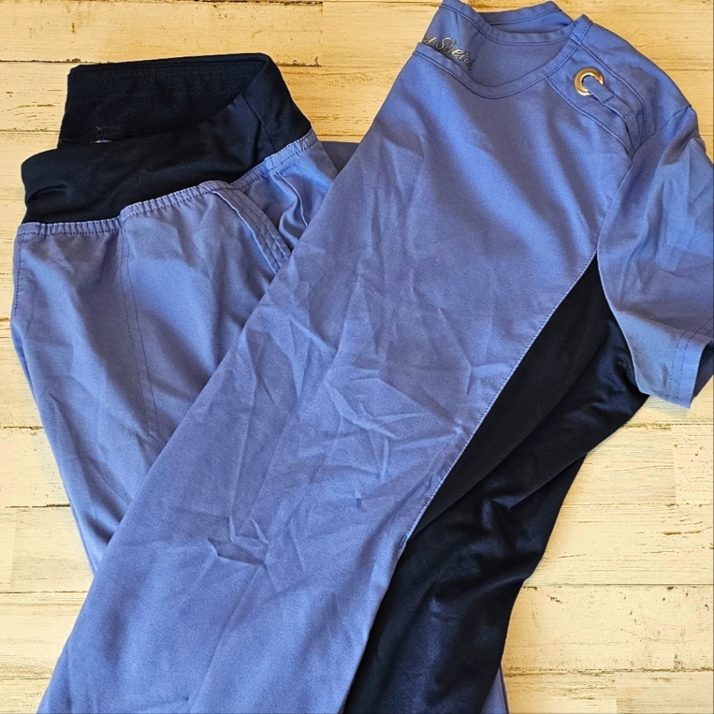 Uniform Advantage Easy Stretch Scrubs